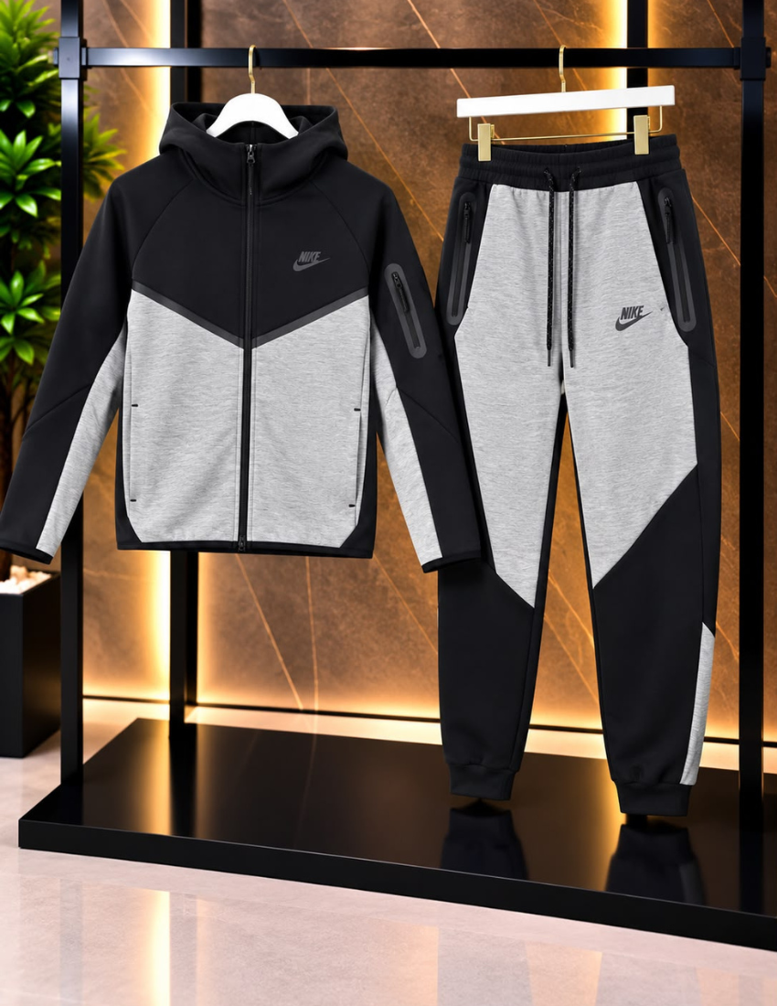 TUTA NIKE TECH'