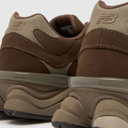 NEW BALANCE 9060' 493