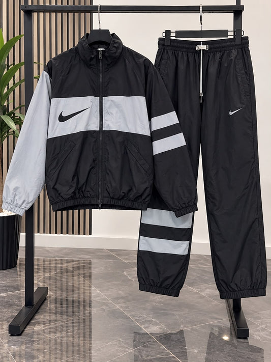 TUTA NIKE'