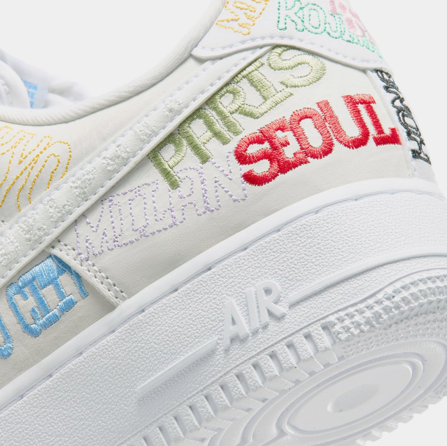 Nike Air Force 1 Low 'World Tour - White'