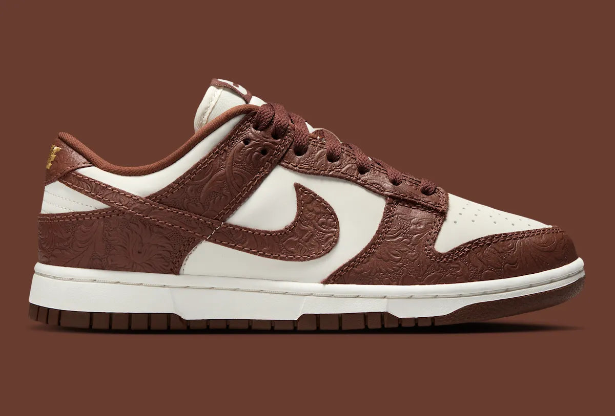 Nike Wmns Dunk Low 'Sail Metallic Gold'🤎